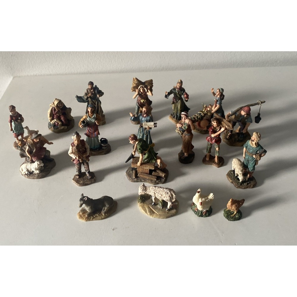 Grandeur Noel Bethlehem Village Christmas Nativity 19 pc Mini Figurines 2003